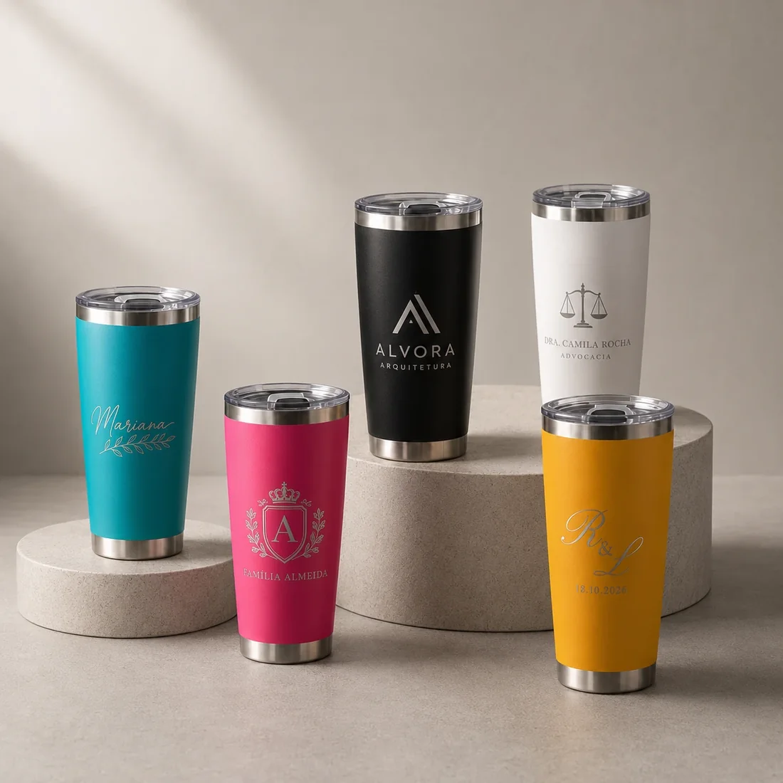 Kit de copos térmicos personalizados a laser em cores variadas, prontos pra presentear